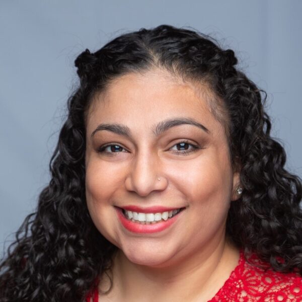 Adriana Abizadeh Headshot June 2020